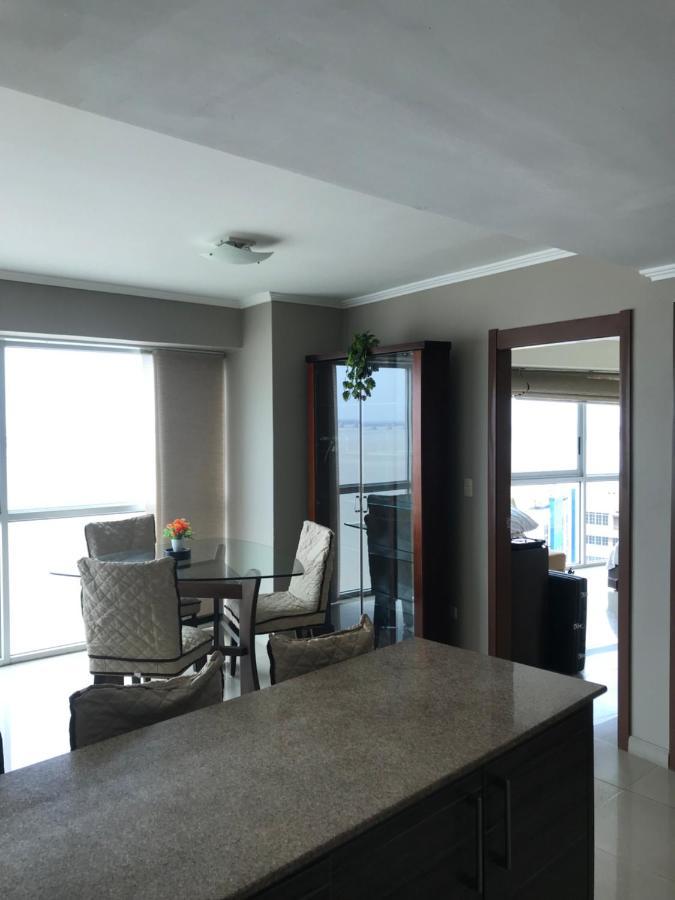 Suites Emporium Guayaquil Exterior photo